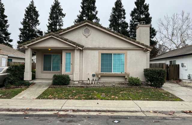 3 Bed| 2 Bath | 1215 SF | Private Driveway + Garage | Single Story| Tenant pays $175 monthly for WS photos photos