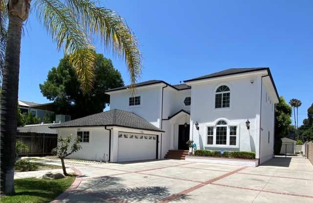 4465 Mammoth Avenue - 4465 Mammoth Avenue, Los Angeles, CA 91423