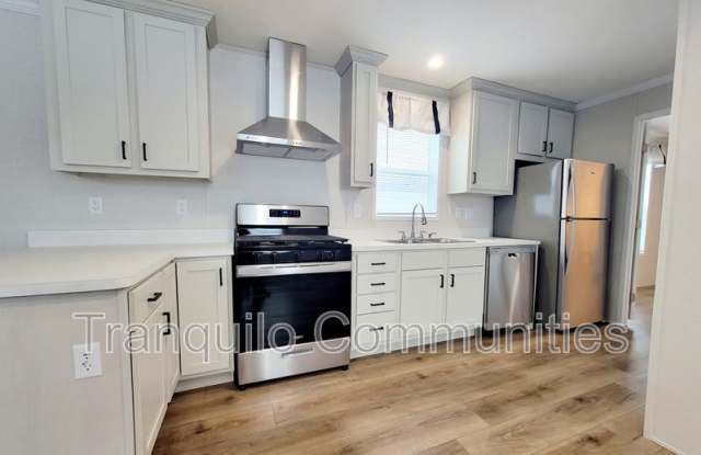 175 Dunewood Dr - 175 Dunewood Drive, Michigan City, IN 46360 175 Dunewood Dr - 175 Dunewood Drive, Michigan City, IN 46360