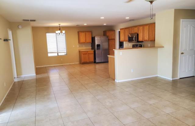 42426 W DESERT FAIRWAYS Drive Gallery 4
