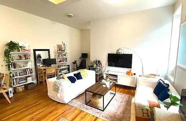 93 Avenue B photos photos