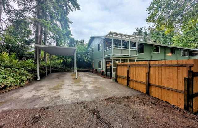 1bd/1ba Brier Condo photos photos