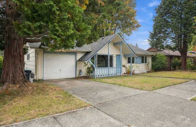 MOVE IN READY NOW! Updated Charming 3-Bedroom Rambler with Covered Patio & Spacious Backyard! Olympia SD Gallery 4