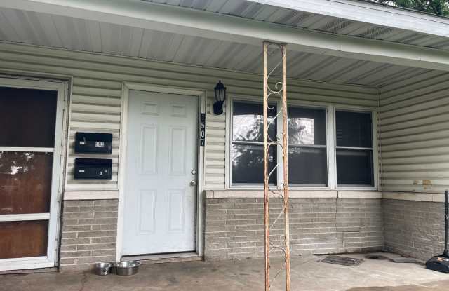 Affordable 3-Bedroom Duplex in Prime Springfield Location! photos photos