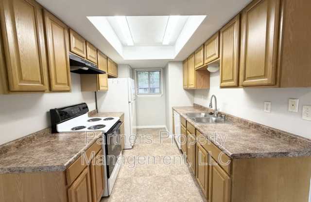 408 West Nightingale Circle Gallery 2