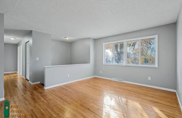 4 Bedroom Home in Anoka - 1001 38th Avenue, Anoka, MN 55303