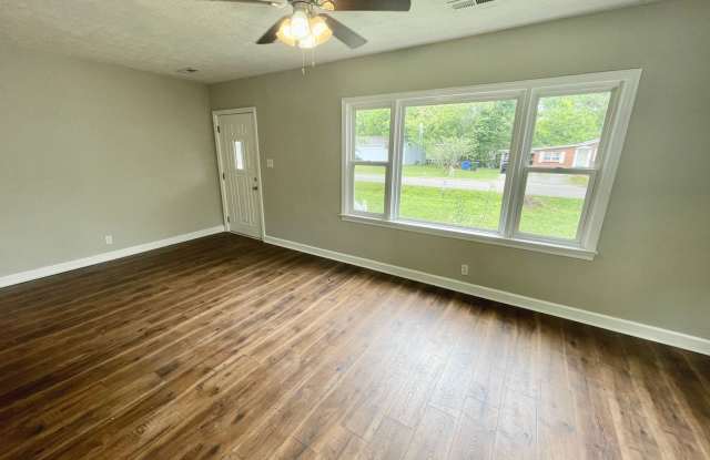 Charming 3 bed 1 bath home in Athens City Gallery 4