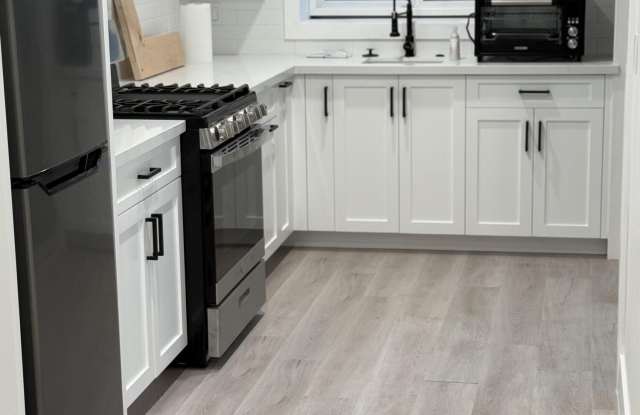 365 Melrose Drive photos photos