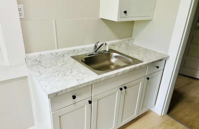 1822 Highland Avenue - 2 Gallery 2