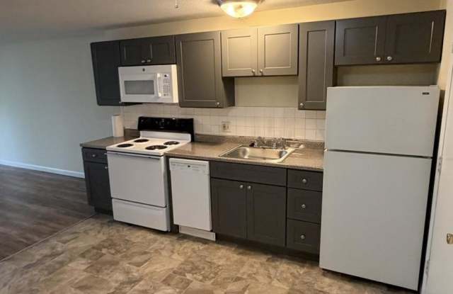 40 Dinan Dr. photos photos