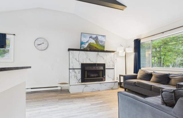 196 Owassa Drive Gallery 3