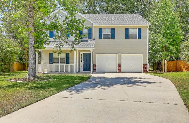 Gorgeous 2 story family home located in Bridges of Summerville! photos photos