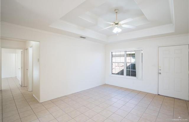 1600 E Quail Street Gallery 4