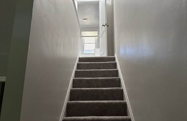 Dundalk Rowhome-Fully Renovated Gallery 4