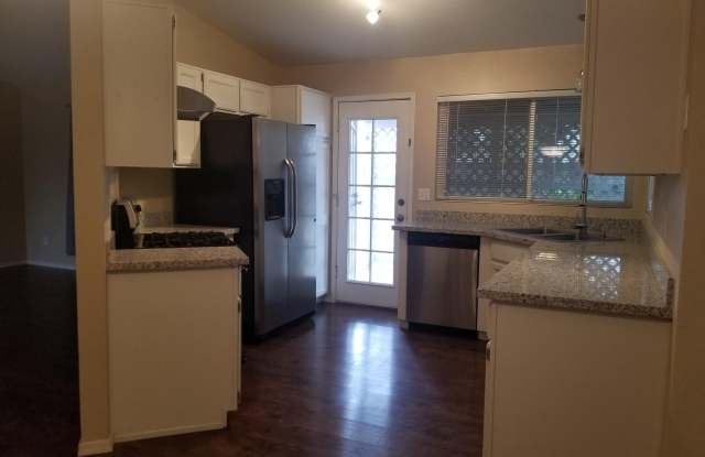 2617 W Lazybrook Drive Gallery 4