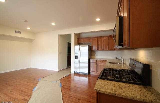 66 Belmont Ave Unit 5 Gallery 2