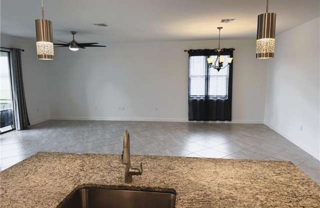 13856 Pine Lodge Ln Gallery 4