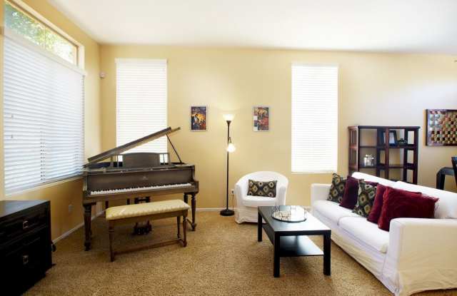 4 Bedroom Furnished Gilbert Home photos photos