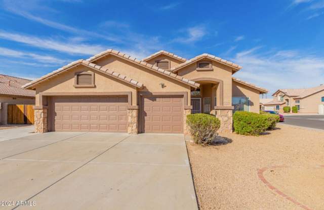 Absolutely Stunning Home in Peoria - 8338 West Paradise Drive, Peoria, AZ 85345