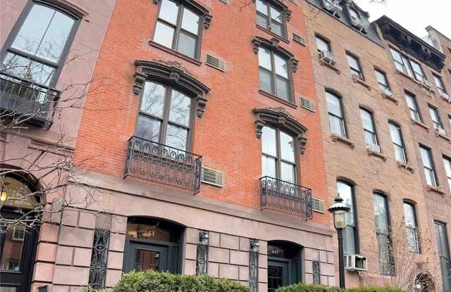 451 W 22nd Street - 451 West 22nd Street, New York City, NY 10011