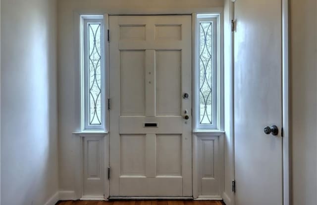 178 Richmond Avenue Gallery 3