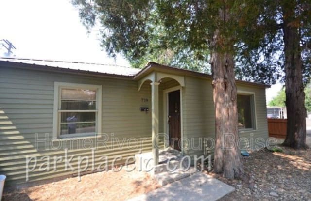 719 S Robert St photos photos