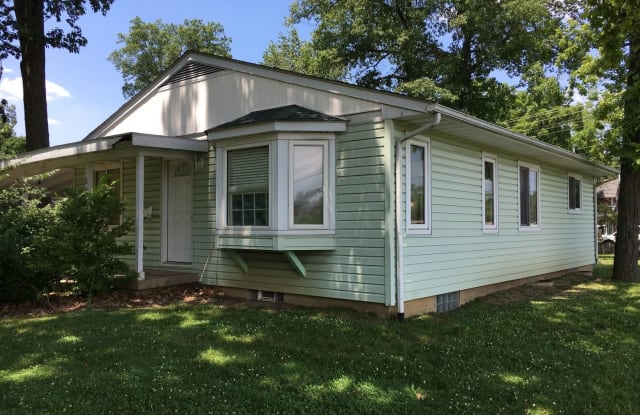 642 STANTON AVENUE - 642 E Stanton Ave, Columbus, OH 43214