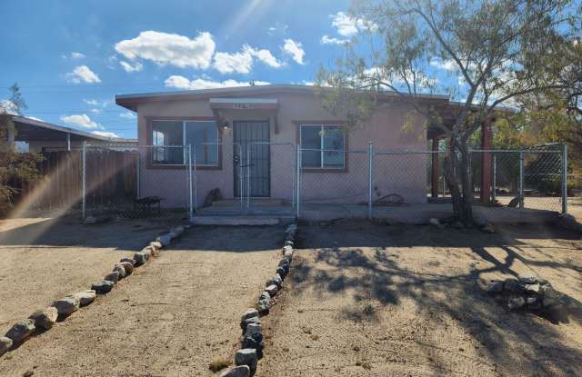 Cute 2 Bedroom 1 Bath Home photos photos