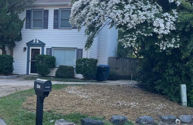 206 North Palm Avenue - 1 photos photos