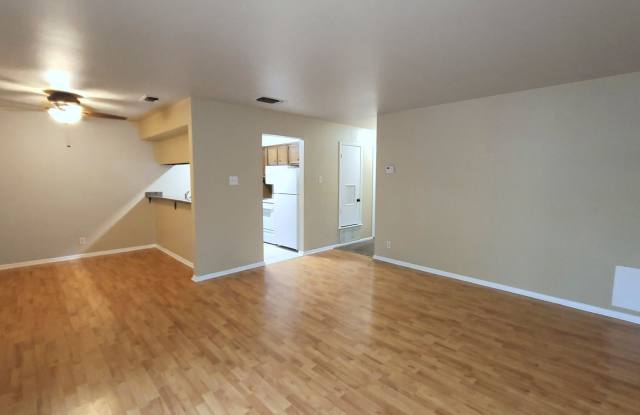 Fantastic Price! 2 bedroom condo near Starcrest and Loop 410 photos photos