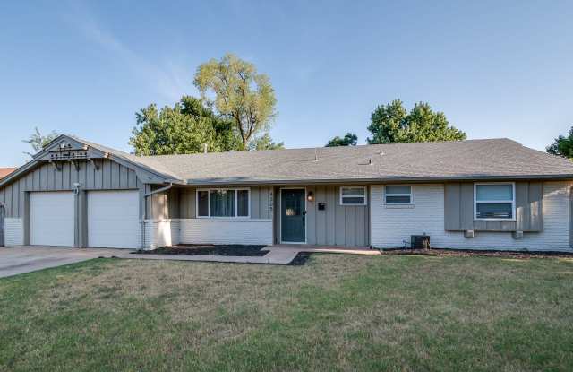 4305 NW 59th St photos photos