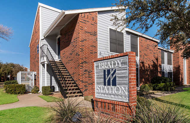 Brady Station Gallery 3