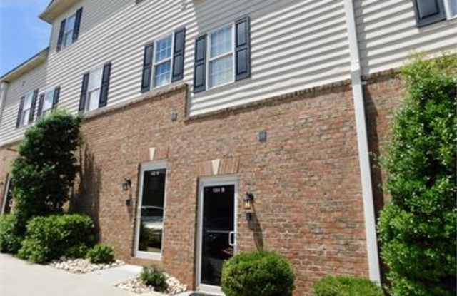 104 Northwynd Circle Unit B photos photos