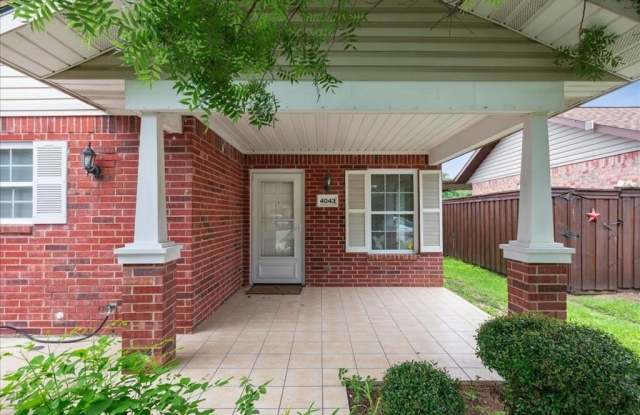 4043 Gray Oak Place Gallery 2