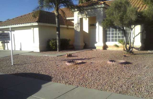 4534 E Villa Maria Dr - 4534 East Villa Maria Drive, Phoenix, AZ 85032