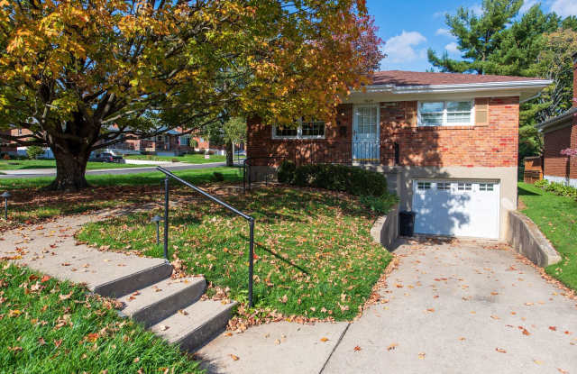 KENWOOD - Wow! Meticulous 2 Bed brick Ranch in Indian Hill School District - 4604 Largo Drive, Kenwood, OH 45236