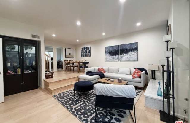 1224 S Saltair Ave unit: 4 photos photos