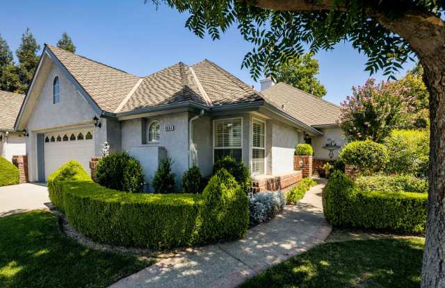 6664 North Seedlescombe Drive Gallery 2
