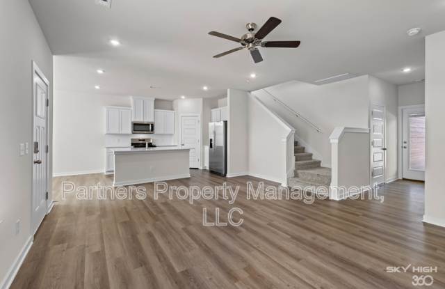 289 South Neon Avenue photos photos
