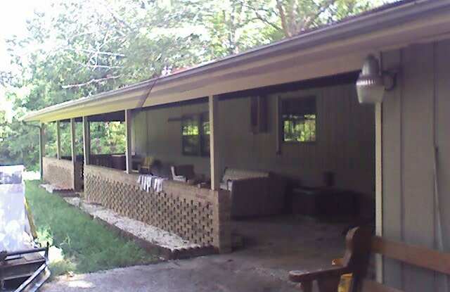 5530 Boggs Drive Gallery 2
