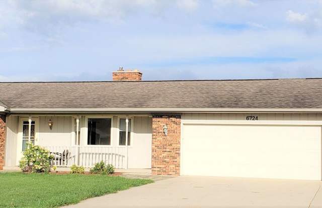 Four Bedroom on Rushmore Lake - 6724 Rushmore Court, Ottawa County, MI 49428