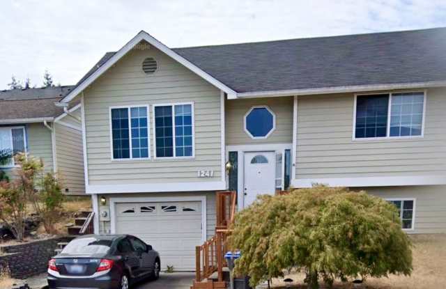 Beautiful Home in Convenient Location Gallery 1