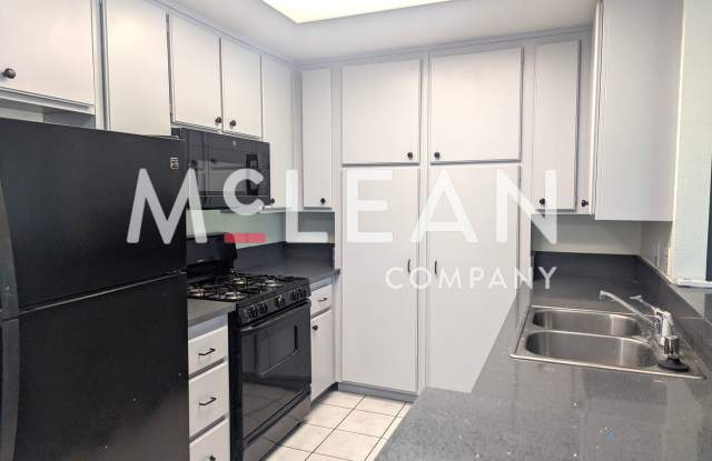Three Bedroom in Cathedral City w/ Community Amenities Gallery 3