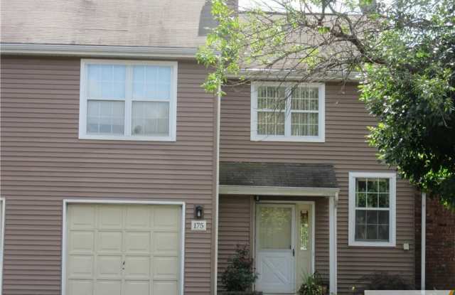 175 Jordan Circle - 175 Jordans Circle, Somerset, NJ 08873