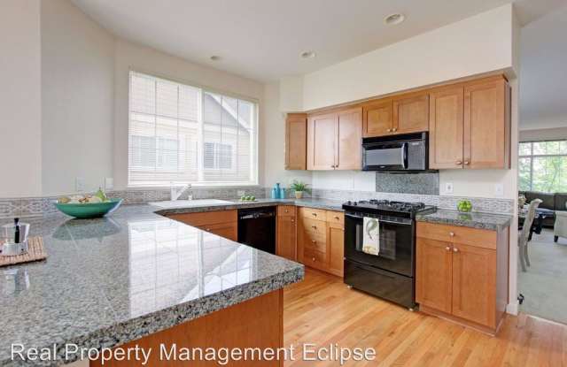 6779 161st Ave SE Unit B Gallery 2