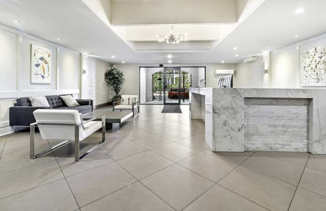 Coliseum Place Gallery 4