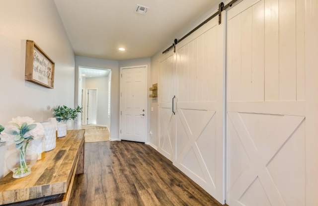 26086 N 108TH Avenue Gallery 4