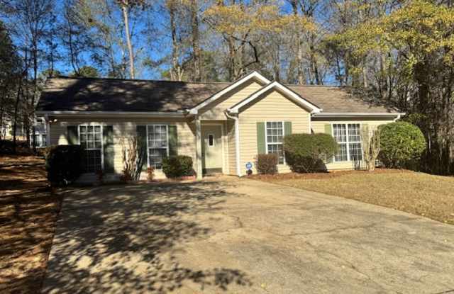 135 Ridgefield Drive - 135 Ridgefield Drive, LaGrange, GA 30241