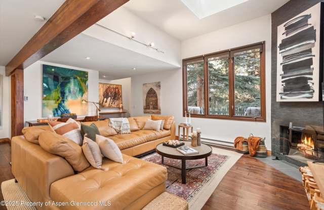 382 Meadow Ranch Road Gallery 3