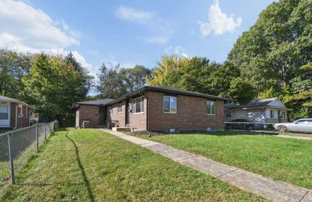 947 S Waverly Street Gallery 2
